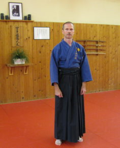 HARDMUT BURGHART KENJUTSU- UND IAIDO-TRAINER